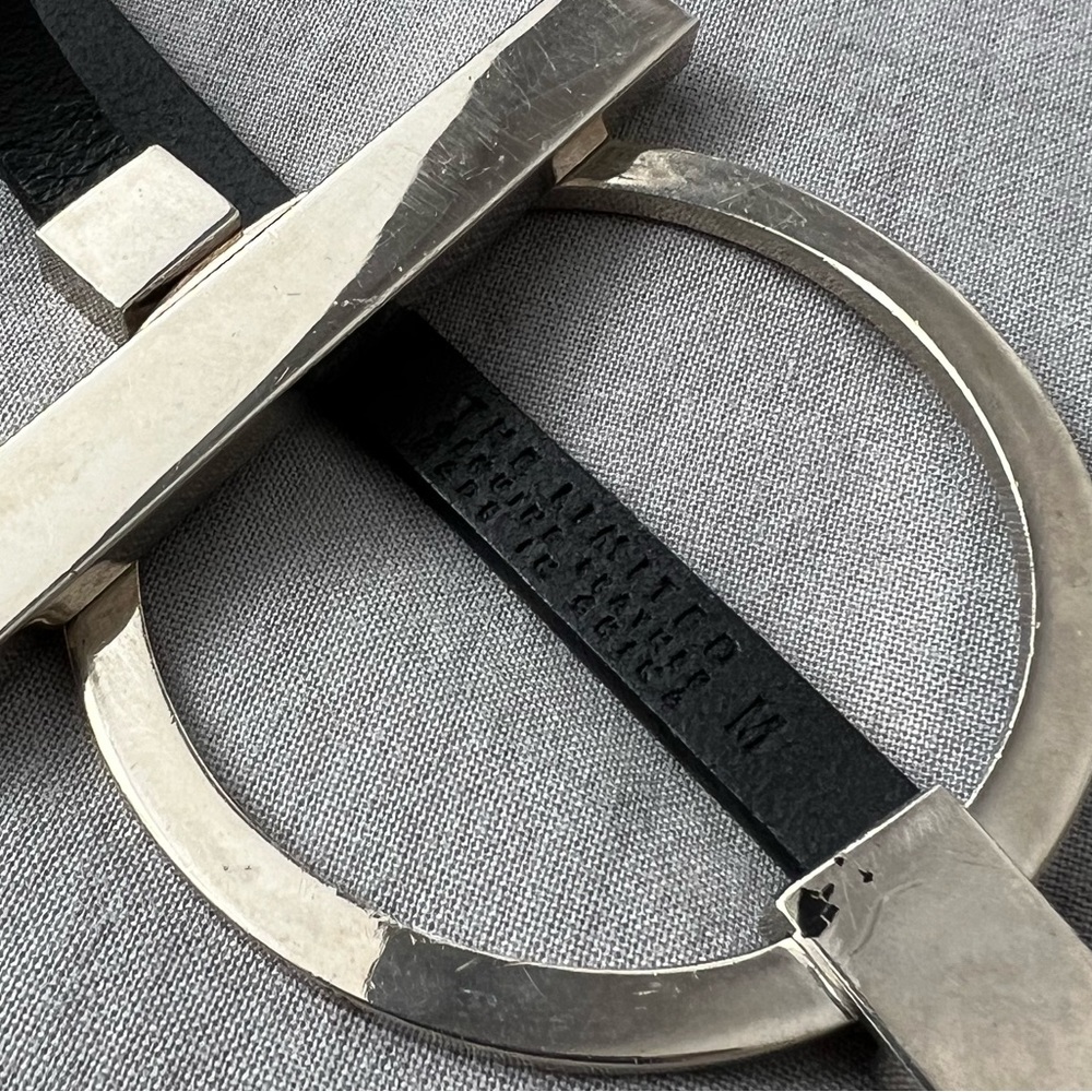 Limited Thin Leather Belt Black Silver Loop Contemporary Modern Womens M 32-34 - Picture 15 of 17